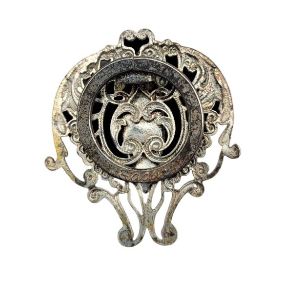 Sasa Filligree Red Dyed Howlite Center Stone Scarf Clip Open Work - Picture 2 of 3